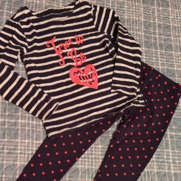OshKosh B'gosh Striped and Polka Dot Outfit With Coral Accents - Picture 8 of 10